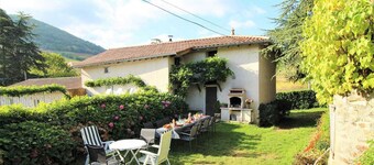 La Glycine 3 - VAUX-EN-BEAUJOLAIS