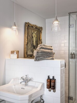 Basic-Doppelzimmer | Bettwäsche aus ägyptischer Baumwolle, hochwertige Bettwaren
