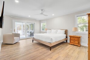 5 Schlafzimmer, Schreibtisch, Bügeleisen/Bügelbrett, kostenloses WLAN