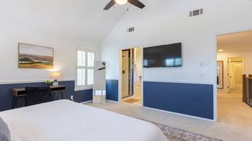 5 chambres, bureau, fer et planche à repasser, lit parapluie