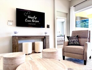 5 chambres, fer et planche à repasser, Wi-Fi, draps fournis