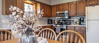 Charming 3 Bedroom 2.5 Bathroom House centrally located in Dubuque IA.