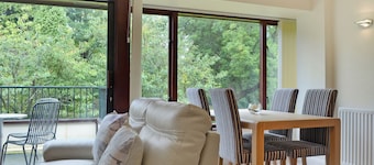 2 bedroom accommodation in near Bowness on Windermere