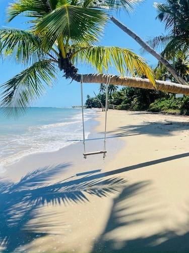 Amazing First Class Oceanfront Condo / The Perfect Getaway / Direct Beach Access