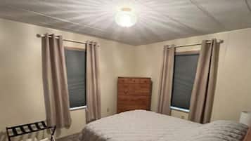 3 bedrooms, free WiFi, bed sheets
