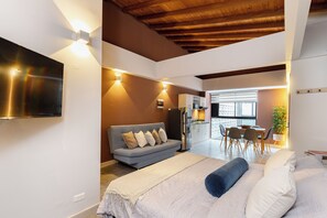 舒适公寓式客房 | 1 多间卧室、笔记本电脑工作区、免费 WiFi