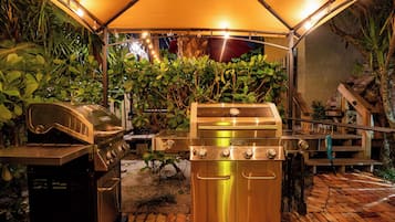 Área de parrillas y picnic