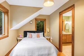 4 bedrooms, free WiFi, bed sheets