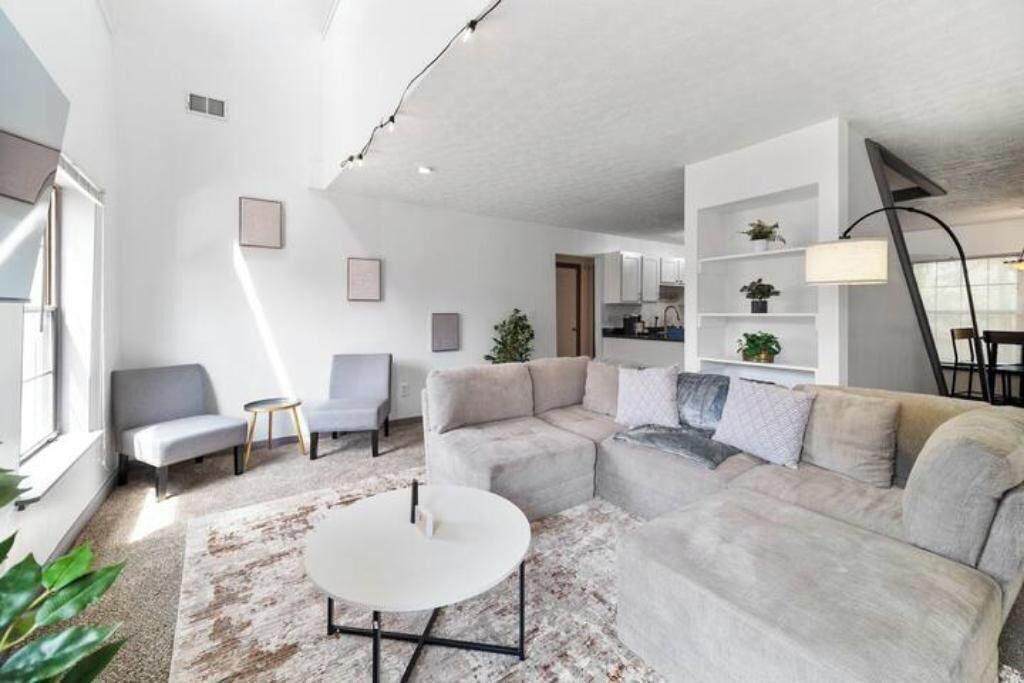 Téléviseur connecté, table de ping-pong