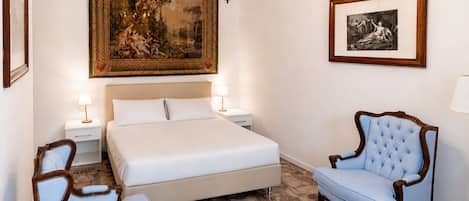 1 dormitorio, tabla de planchar con plancha, wifi y ropa de cama
