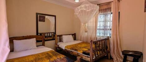 6 chambres, coffres-forts dans les chambres, bureau, Wi-Fi gratuit