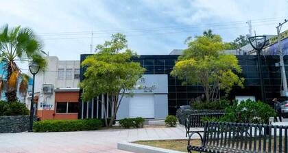 Danshari Room C3 Near Malecon and 10 Minutes to Beaches and Rivers