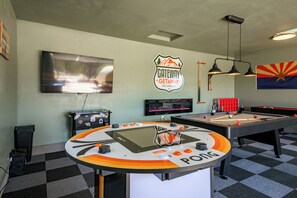 Game room - Gateway Getaway in wonderful Williams with fire pit, sauna, game room and views! (Williams)