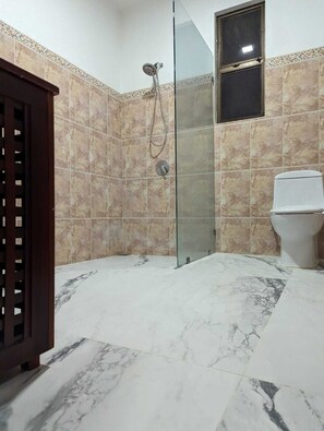 Shower, hair dryer, bidet, towels - Amazing Ocean two bedroom vacation Home (Guanacaste Province)