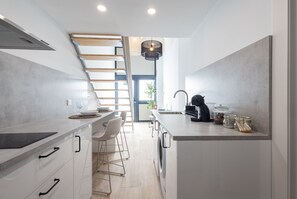 Fridge, microwave, coffee/tea maker, electric kettle