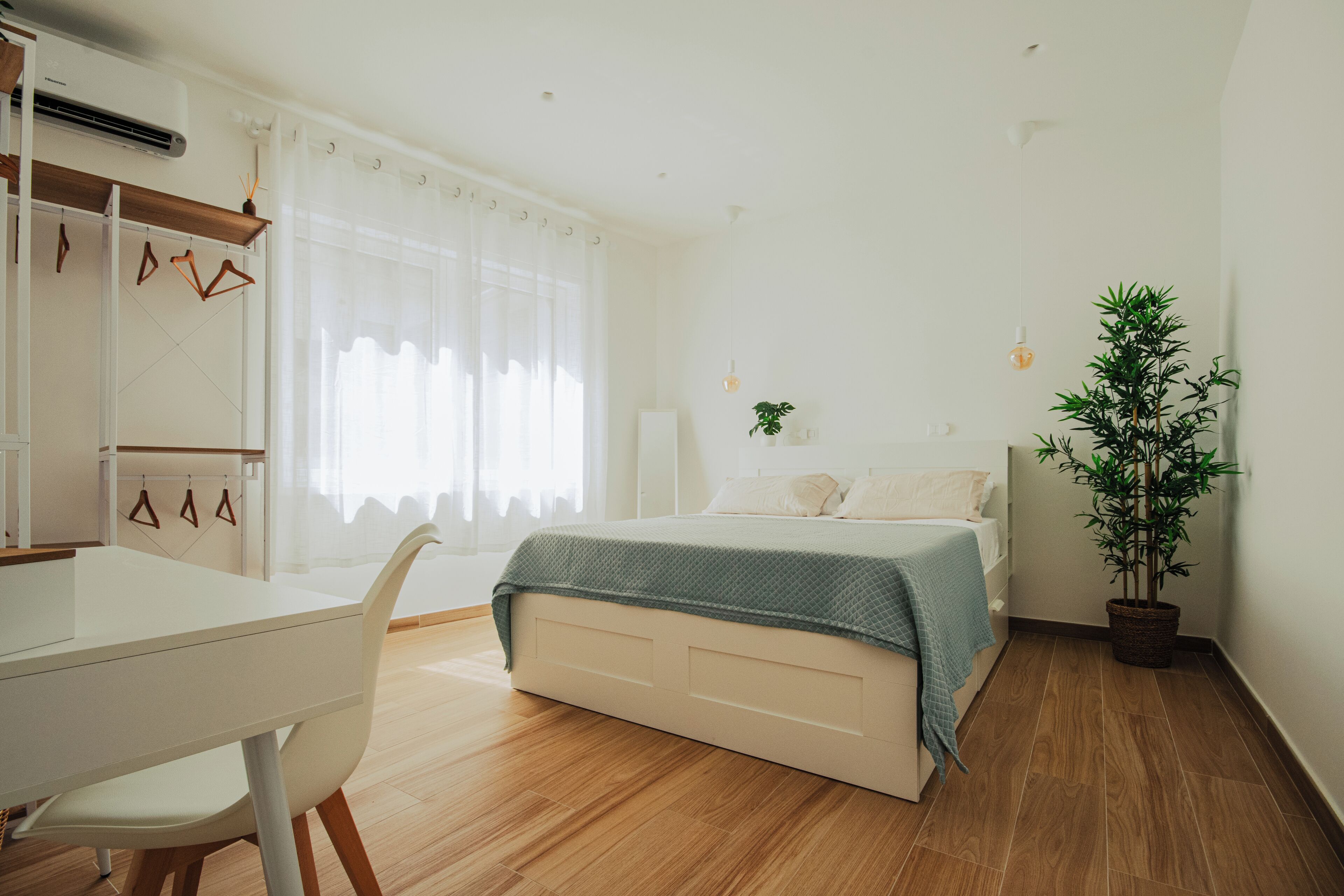 2 camere, una scrivania, ferro/asse da stiro, Wi-Fi