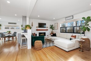 TV connectée, cheminée