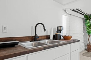 Fridge, microwave, stovetop, coffee/tea maker - The Chill Cellar (Detroit)