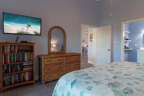 3 chambres, fer et planche à repasser, Wi-Fi, draps fournis