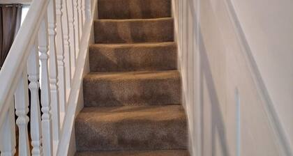 Fantastic Large Room with free parking