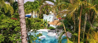 Bahama Breeze Bungalow