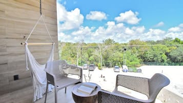 Standard Studio, Balcony | Balcony