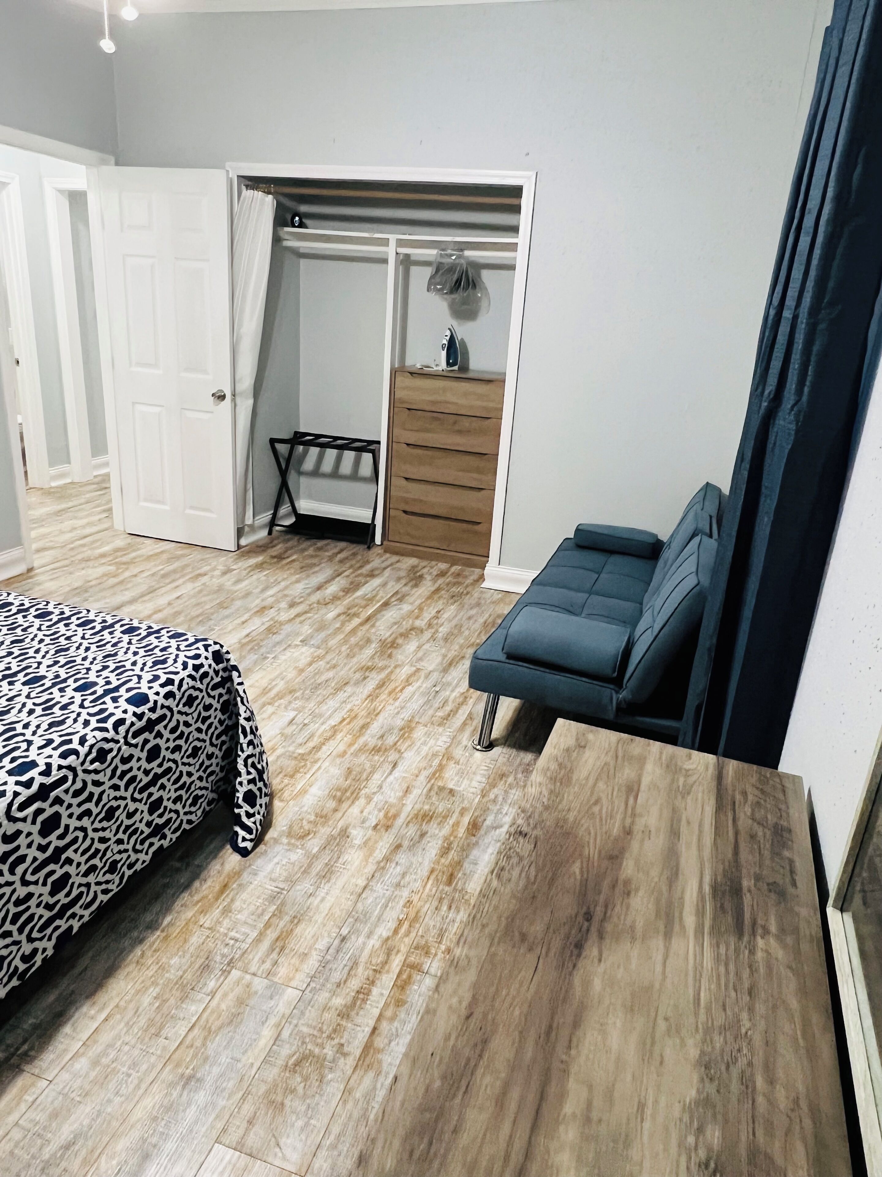 2 Schlafzimmer, Bügeleisen/Bügelbrett, WLAN, Bettwäsche