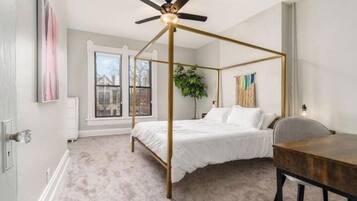 2 bedrooms, iron/ironing board, free WiFi, bed sheets