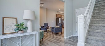 Musketeer Manor ~ 5 bedrooms & 4.5 baths off street parking & central location!!