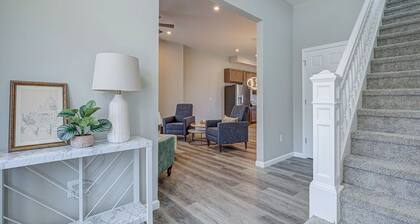 Musketeer Manor ~ 5 bedrooms & 4.5 baths off street parking & central location!!