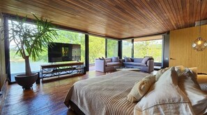 4 dormitorios, tabla de planchar con plancha, wifi y ropa de cama