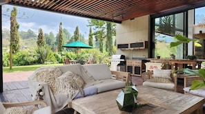 Living area - LUXURY LAKEFRONT HOME (Guatape)