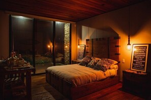 4 habitaciones, tabla de planchar con plancha, wifi y ropa de cama 