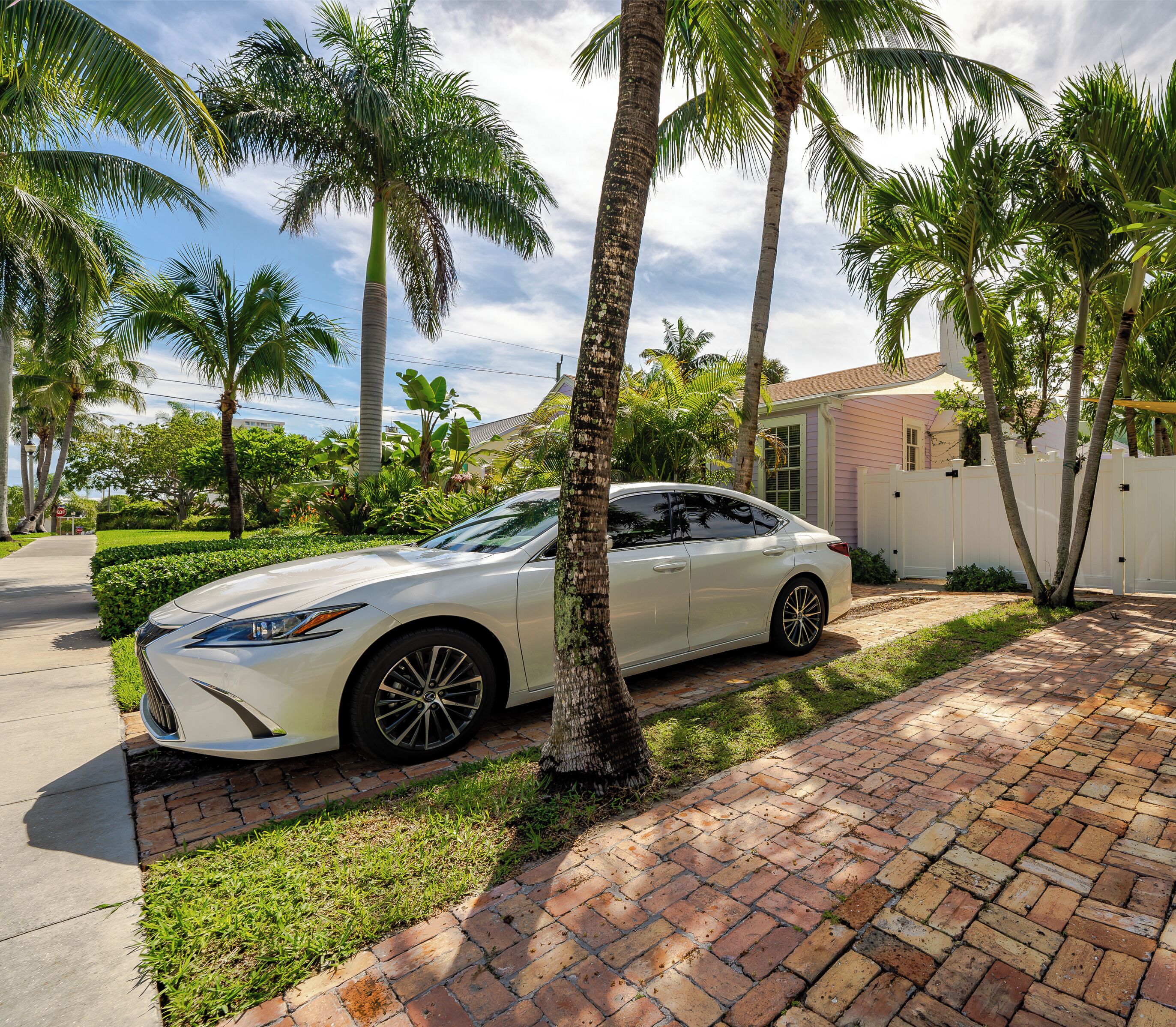 Bagian depan properti