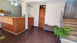 Living area - Huara Hostal  (Tacna)