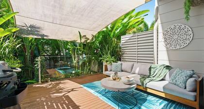 Abbey's Burleigh Haven. 2 Min Walk to James Street