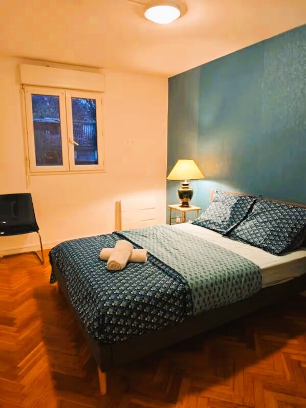 2 間睡房、熨斗/熨衫板、Wi-Fi、床單