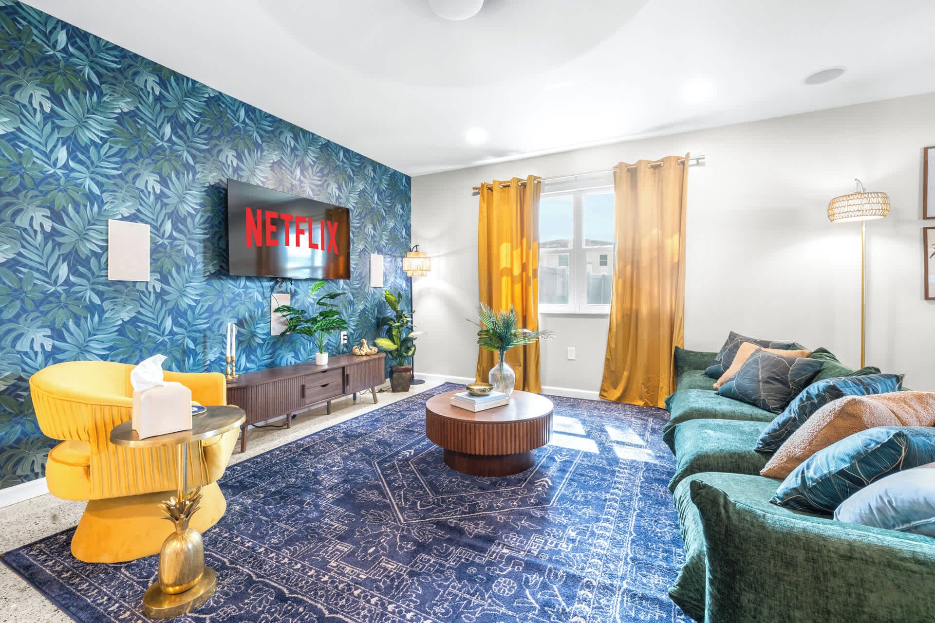 House, Multiple Beds, Pool Access, Pool View (Bay Crest House) | Living area | 42-inch flat-screen TV with digital channels