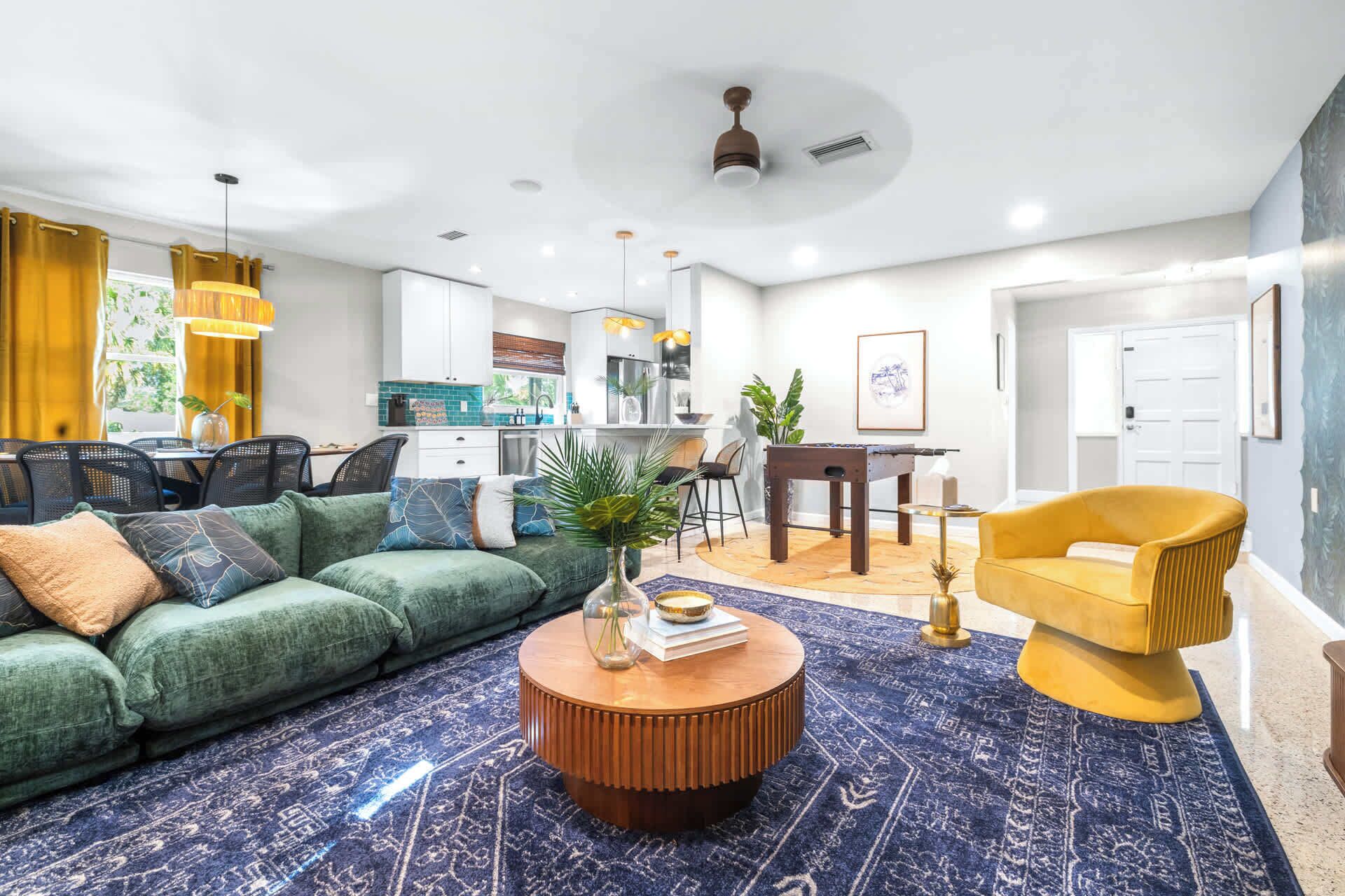 House, Multiple Beds, Pool Access, Pool View (Bay Crest House) | Living area | 42-inch flat-screen TV with digital channels