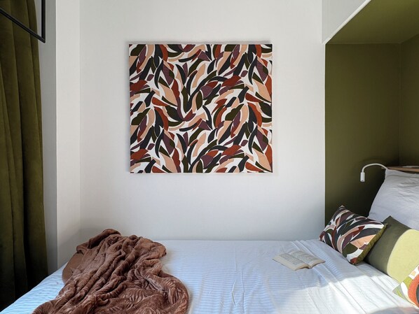 1 habitación, tabla de planchar con plancha, wifi y ropa de cama