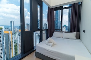 2 habitaciones, tabla de planchar con plancha, wifi y ropa de cama 