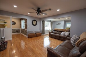 Smart TV, fireplace, table football, ping pong