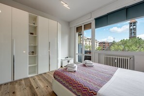 1 camera, ferro/asse da stiro, accesso a Internet, lenzuola