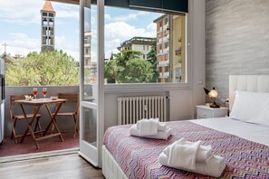 1 soverom, strykejern/-brett, internettilgang og sengetøy