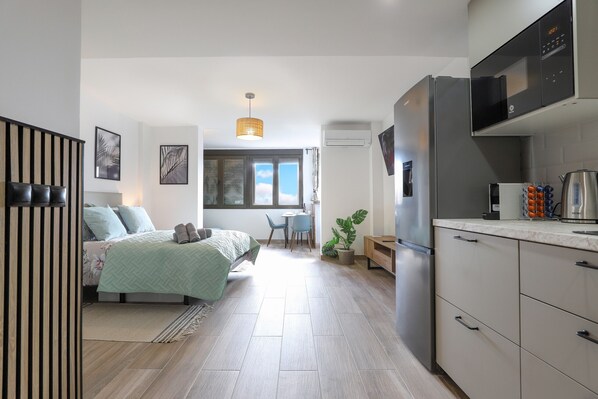 Iron/ironing board, free WiFi, bed sheets - Riosol modern studio - Torreblanca - beach 650m (Fuengirola)