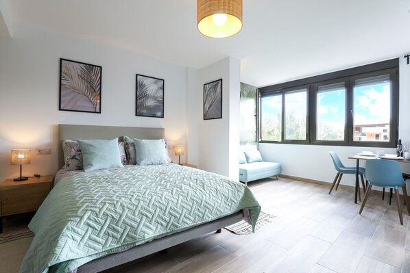 Iron/ironing board, free WiFi, bed sheets - Riosol modern studio - Torreblanca - beach 650m (Fuengirola)