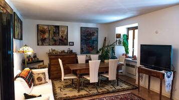Departamento, 1 habitación, para fumadores, balcón | Sala de estar
