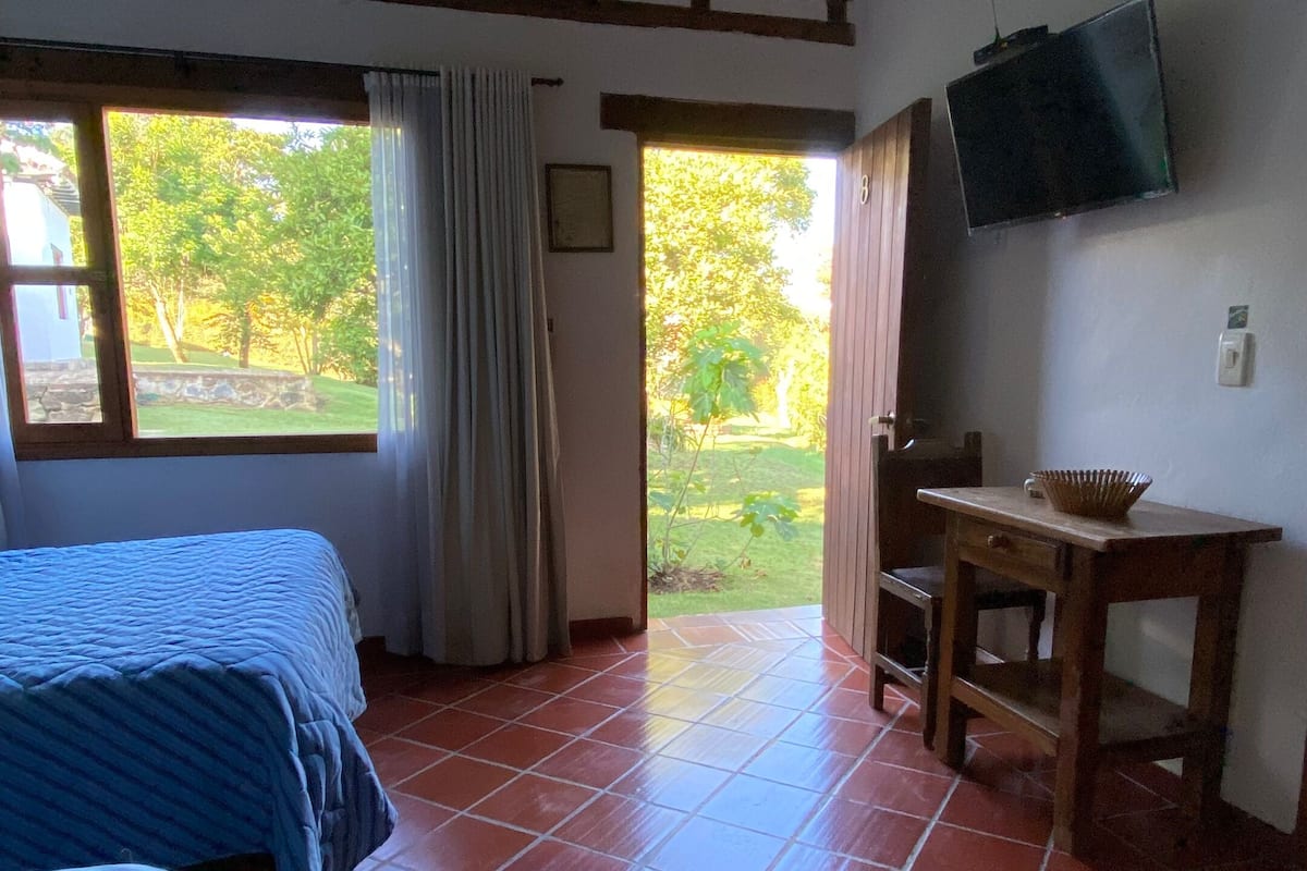 1 habitación, escritorio y wifi gratis