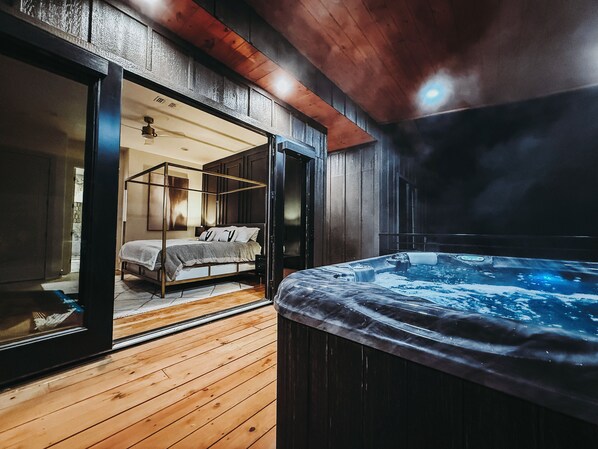 8 habitaciones, wifi gratis y ropa de cama