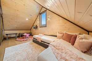 3 chambres, fer et planche à repasser, Wi-Fi gratuit, draps fournis